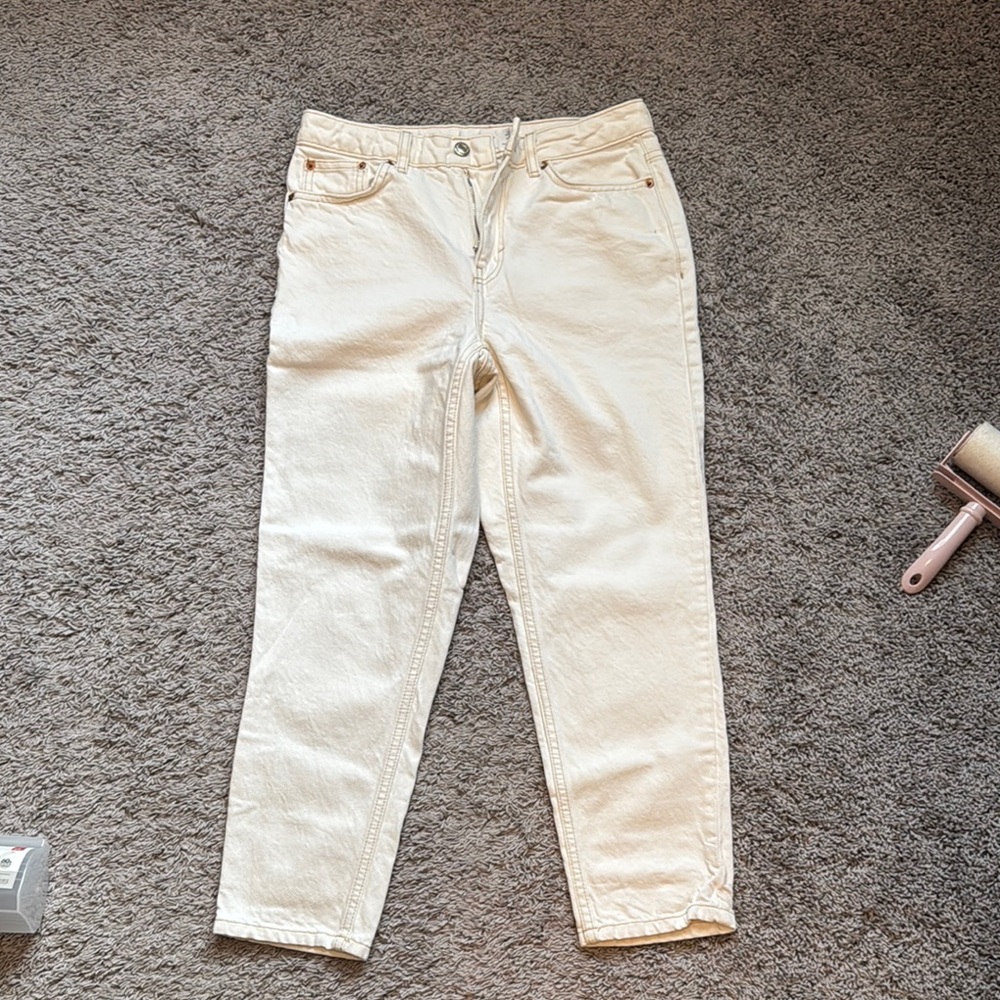 Topshop Cream Ankle Cropped Jeans with Straight-Leg Fit